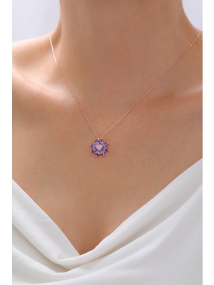 PremiumPort Sterling Gümüş Kalpli Lotus Çiçeği Takı, Zarif ve Şık Tasarım