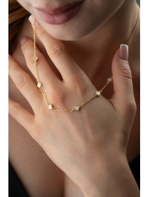 PremiumPort 925 Ayar Gümüş Yonca Y Kolye, Zarif ve Şık Takı Tasarımı