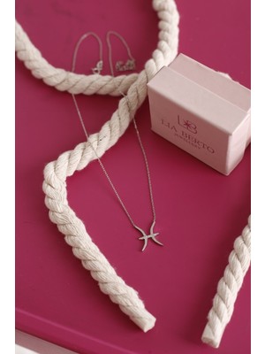 PremiumPort Parlak Zirkon Taşlı Balık Burç Gümüş Kolye, Şıklık ve Zarafet