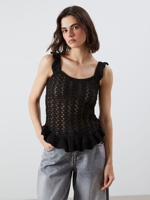 Lc Waikiki Yeni Sezon U Yaka Ajurlu Fırfırlı Triko Bluz