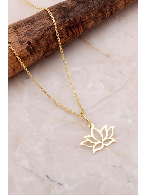 PremiumPort Zarif Lotus Çiçeği Gümüş Kolye, Altın Yaldız Kaplama, Şık Takı