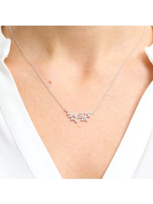 PremiumPort Parlak Gümüş Salkım Kolye, Şık ve Zarif Takı Tasarımı