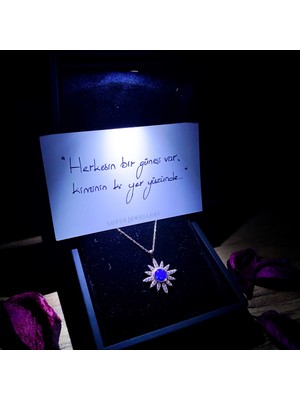 PremiumPort Işıklı Gümüş Opal Taşlı Günışığı Kolye, Şık ve Zarif Tasarım