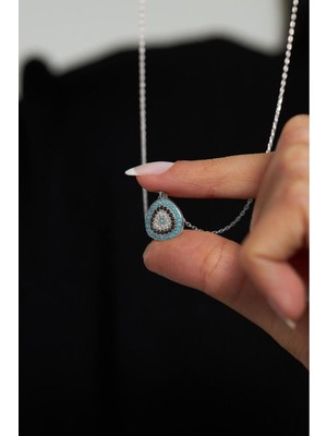 PremiumPort Şık Rodyum Kaplama Nazar Boncuklu Gümüş Kolye, Minimal Tasarım