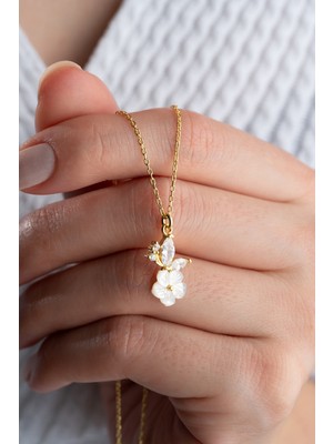 PremiumPort 925 Ayar Gümüş Minik Sedefli Çiçek Kolye, Zarif ve Şık Takı Seçeneği