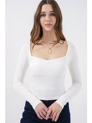Queene Dreams Kare Yaka Slim Fit Bluz 986 - Beyaz