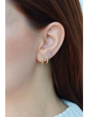 PremiumPort Altın Renk Kıvrımlı Mini Halka Küpe, Şık ve Zarif Tasarım