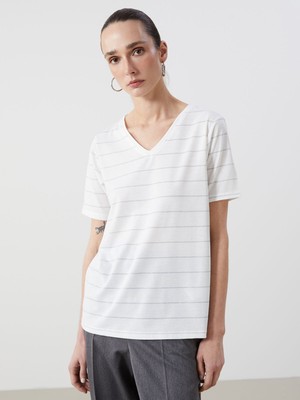 Lc Waikiki Yeni Sezon V Yaka Çizgili Kadın Tişört