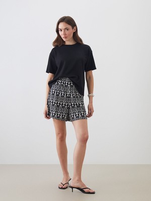 Lc Waikiki Yeni Sezon Beli Lastikli Desenli Kadın Şort