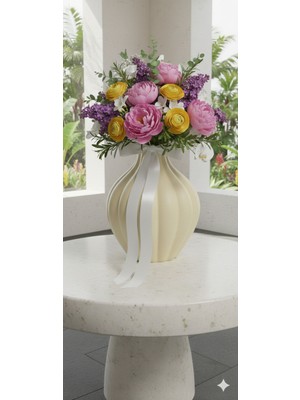 Minimalist Iskandinav Tarzı Mat Krem Oluklu Vazo