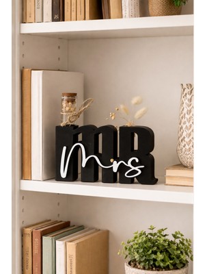 Dekor Atölye Mr & Mrs Yazılı Dekoratif Masa Üstü Obje – Şık ve Anlamlı Ev Dekoru