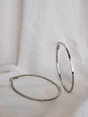 PremiumPort Büyük Kare Kesim Silver Gümüş Renk Küpe, 7cm Çap, Şık ve Modern Tasarım