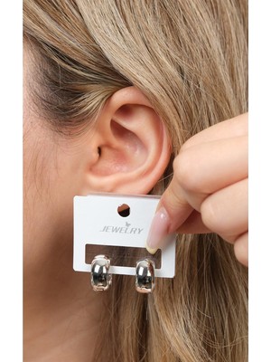 PremiumPort Şık Gümüş Çelik Kadın Küpe, Zarif ve Dayanıklı Tasarım