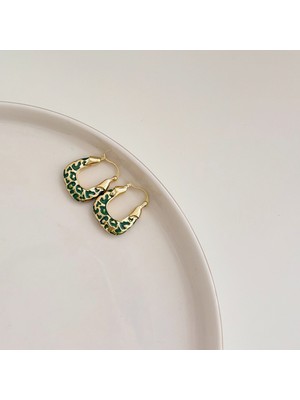 PremiumPort Şık Çelik Küpe ile Tarzınızı Tamamlayın