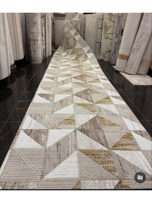 Nesrin Jel Kaymaz Taban Kesme Halı Yolluk Krem Kahverengi Beyaz Üçgen Makinede Yıkanabilir
