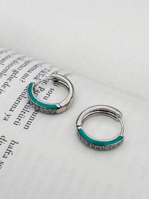 PremiumPort Parlak Turkuaz Taşlı Zarif Kadın Halka Küpe, Şık ve Şeffaf Tasarım