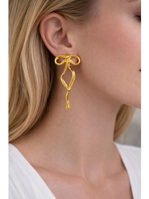 Fiyonk Detaylı Sallantılı Küpe Gold Renkli