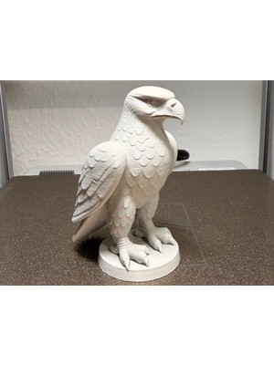 TSC Kartal Ev Salon ve Ofis Ortamına Uygun Hediyelik Dekoratif Obje Figür 15 cm