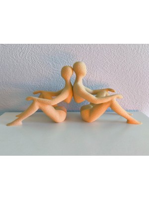 TSC Sırt Sırta Oturan Sevgili Çift Heykeli Hediyelik Dekoratif Obje Figür 15 cm