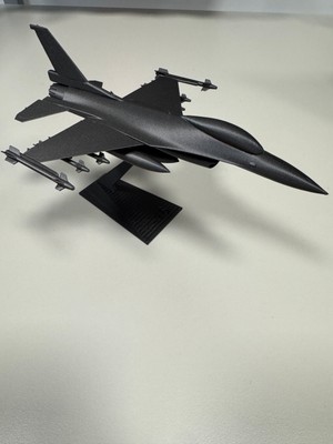 TSC Siyah Savaş Uçağı Model2 Hediyelik Dekoratif Obje Figür 15 cm