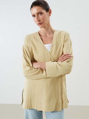 Lc Waikiki Yeni Sezon Kruvaze Yaka Dokulu Yırtmaçlı Kadın Kimono