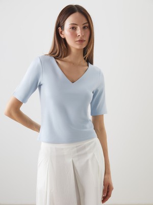 Lc Waikiki Yeni Sezon V Yaka Bodycon Bluz