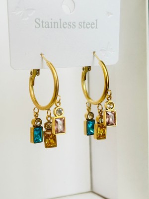 PremiumPort Şık ve Zarif Tasarımlı Küçük Küpe, Günlük Kullanıma Uygun Aksesuar