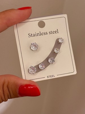 PremiumPort Parlak Çoklu Çelik Baget Taşlı Şık Küpe, Zarif Takı Tasarımı