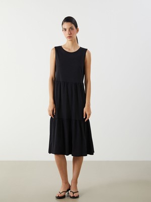 Lc Waikiki Yeni Sezon Bisiklet Yaka Kolsuz Elbise