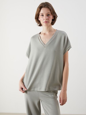 Lc Waikiki Yeni Sezon V Yaka Oversize Kadın Tişört
