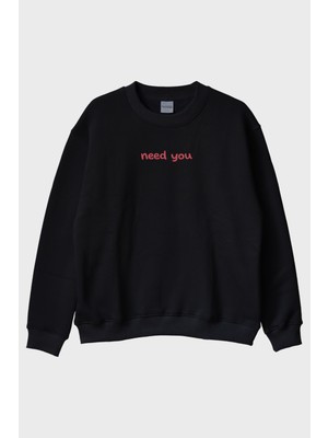 Nuugg Need You Baskılı Siyah Bisiklet Yaka Sweatshirt