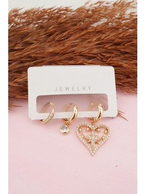 PremiumPort Kadın Kalp Detaylı Zirkon Küpe Seti, Şık ve Parlak Takı Koleksiyonu