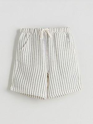 Lc Waikiki Yeni Sezon Beli Lastikli Cepli Çizgili Erkek Çocuk Şort