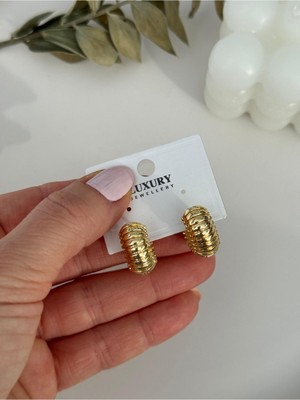 Miliva Minimal Gold Ithal Halka Küpe | Küçük Boy Halka Küpe