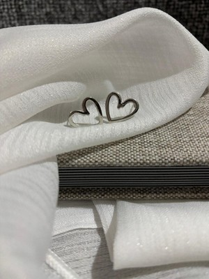 PremiumPort Şık Kalpli Küpe, Zarif ve Modern Takı, Günlük ve Özel Gün Kullanımı