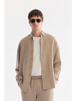 AVVA Erkek Bej Alttan Britli Yaka Nefes Alan Soft Touch Oversize Fit Gömlek A61Y2168