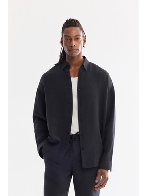 Avva Erkek Siyah Alttan Britli Yaka Nefes Alan Soft Touch Oversize Fit Gömlek A61Y2168