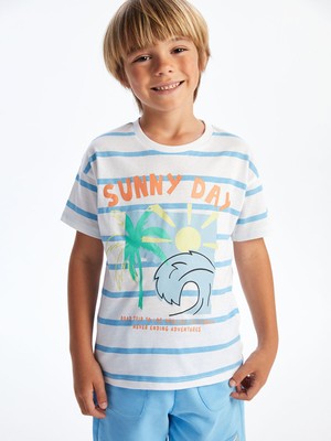 Lc Waikiki Yeni Sezon Bisiklet Yaka Çizgili Penye Erkek Çocuk Tişört