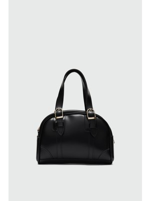Shule Bags Peggy Oval Çapraz Çanta Siyah Dayanıklı Metal Aksesuardan Üretilmiş Şık Tasarım
