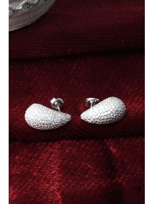 By Barun Damla Gözyaşı Model Beyaz Zirkon Taşlı 925 Ayar Çivili Gümüş Küpe