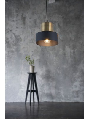 Normadia Modern Siyah Eskitme Tekli Avize, Şık ve Fonksiyonel Aydınlatma