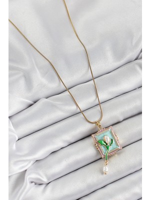 Lokiboo 316L Çelik Zincir Turkuaz Sanatsal Portre Sallantılı Inci Detaylı Lale Model Gold Renk Kadın Kolye - TJ-BKO10280