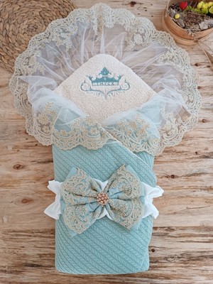 Lokiboo Yenidoğan Kuzulu Taç Nakış Güpürlü Fiyonklu Duvaklı Prizma Taş Unisex Kundak Bebek Battaniyesi