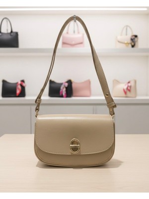 Tokalı Ayarlanabilir Askılı Kadın Çantası