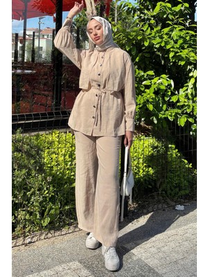 Tesettür Diyarı Kadın Yazlık Kumaş Gömlekli Pantolonlu Rahat Kesim Takım -Bej