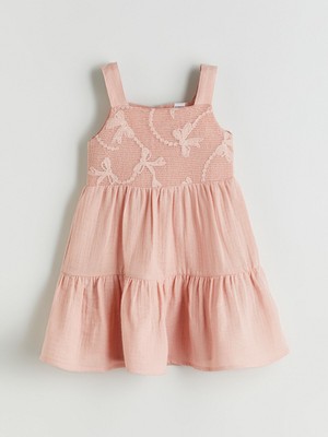 Lc Waikiki Yeni Sezon Kare Yaka Fiyonk Detaylı Kız Çocuk Müslin Elbise