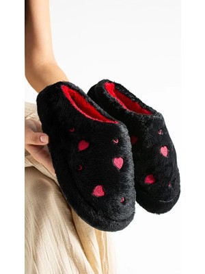 Moda Ayra Kalp Desenli Peluş Içi Tüylü Kaydırmaz Taban Rahat Pofuduk Çeyiz Bohça Misafir Kadın Ev Terliği