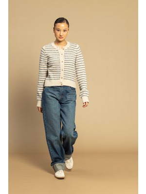 Nisan Triko Çizgili Triko Hırka