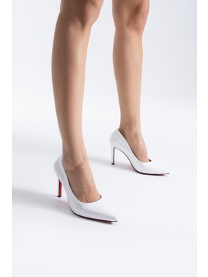 Ruxene Serena Beyaz Rugan Sivri Burun 9 cm Ince Topuklu Gelin Ayakkabısı