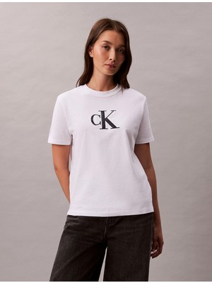 Calvin Klein Kısa Kollu Payetli Ck Grafikli Kadın Beyaz T-Shirt LV044E215G-YAA